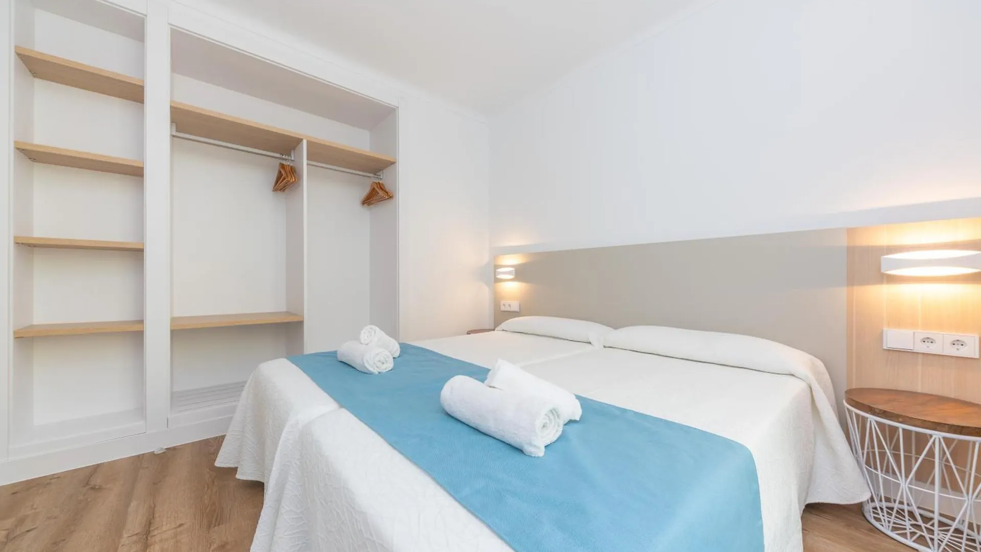 아파트 Apartamentos Massanet Canyamel  스페인