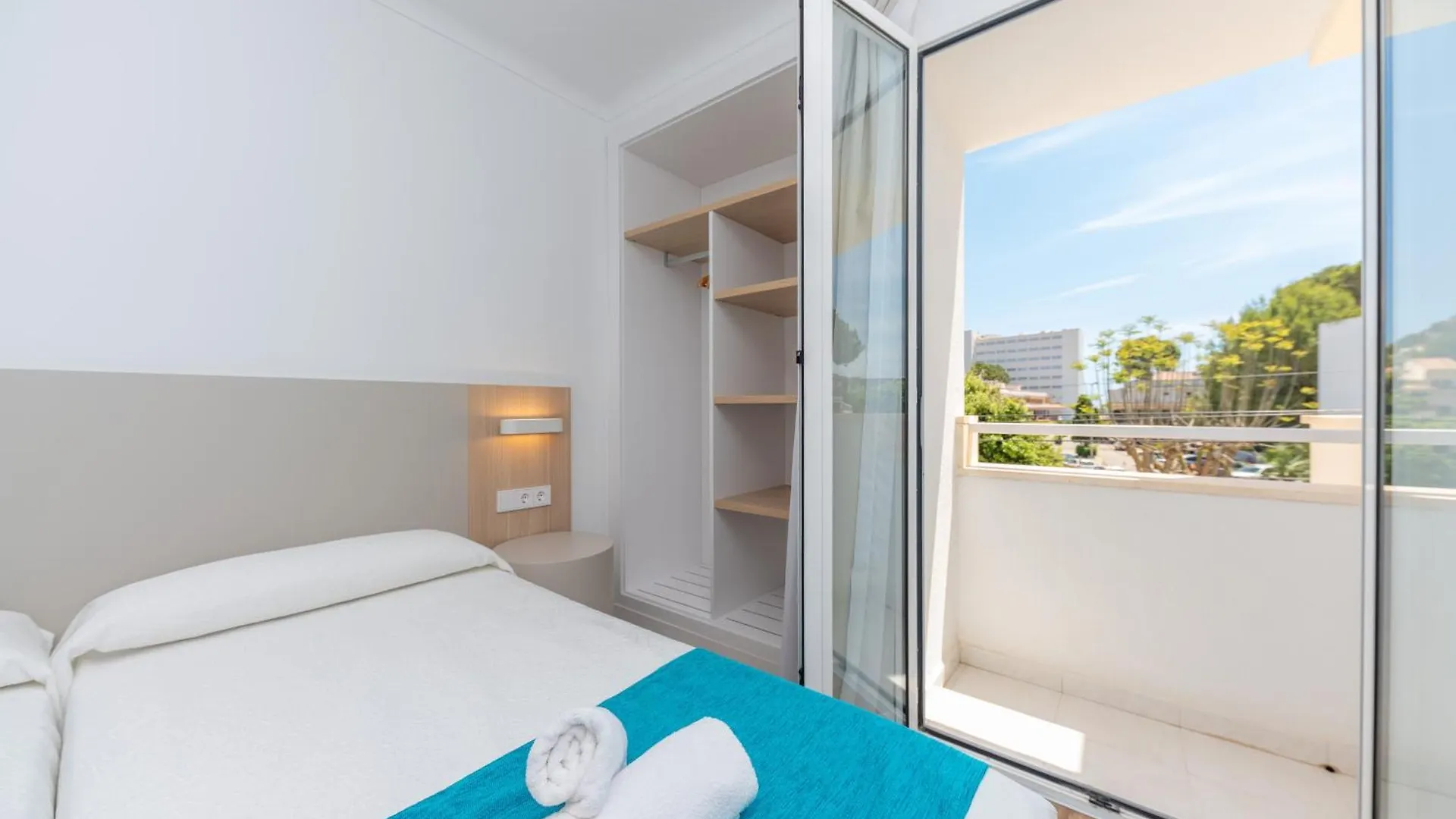 Apartamentos Massanet Canyamel  아파트